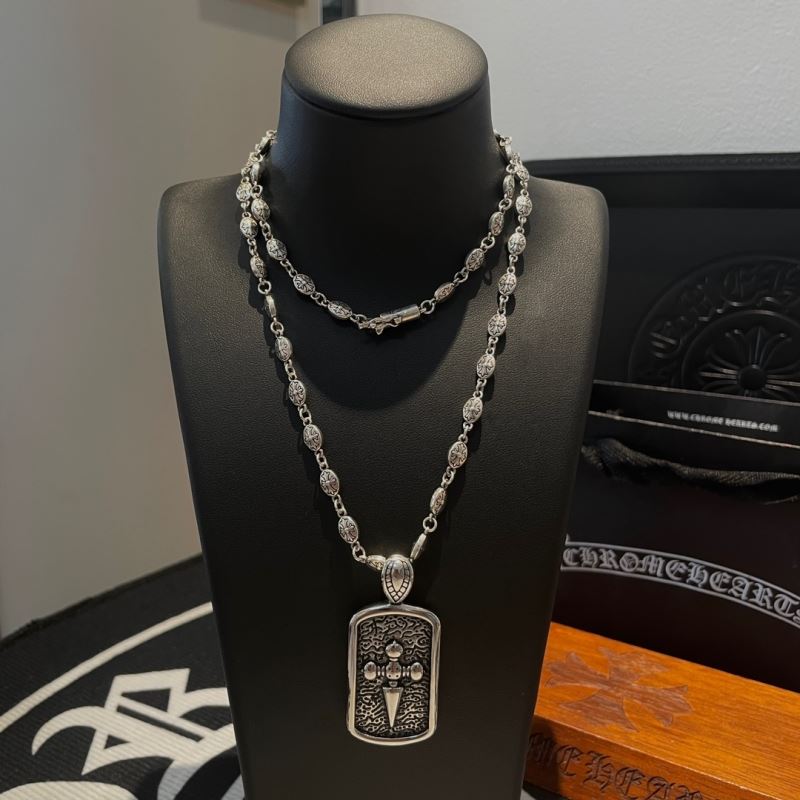 Ch*0me He**ts necklaces